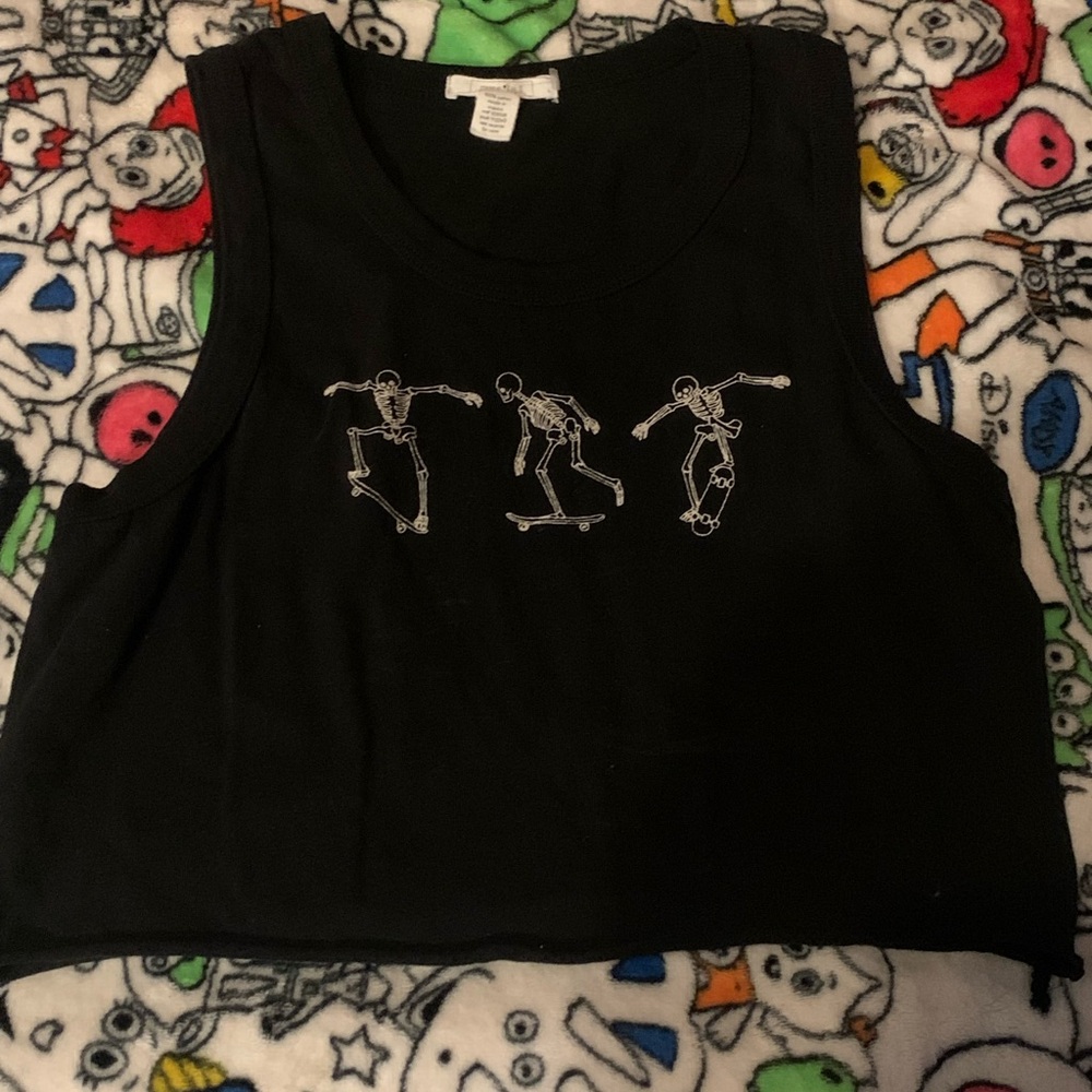 Skeleton skating black crop top cute